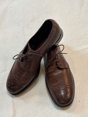 Miu Miu by Prada Classic Men's Brown Leather Wingtip Dress Shoes